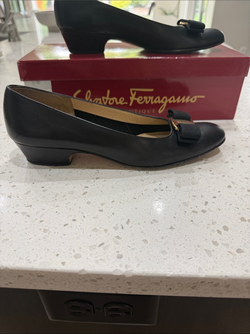 Salvatore Ferragamo Black Leather Vara Bow Low Wedge Flats